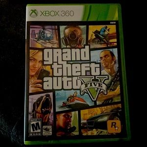 Xbox 360 Grant Theft Auto V - like new